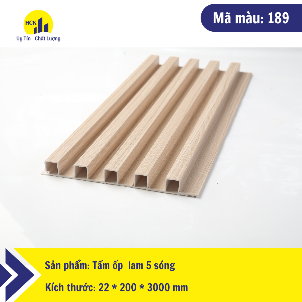 Tấm lam sóng ngoài trời